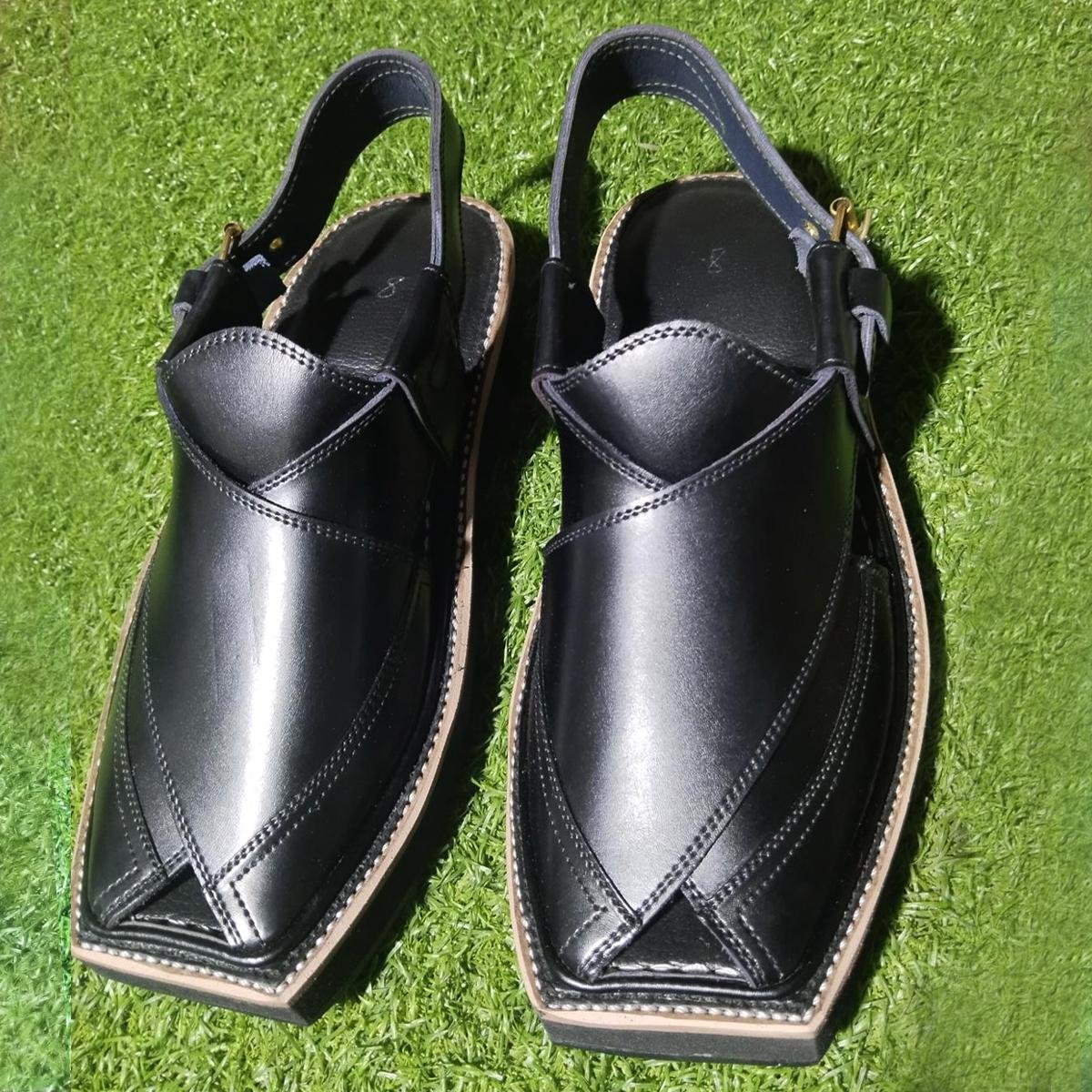 Premium Black Handmade Kaptan Chappal Premium Black Handmade Kaptan Chappal